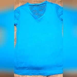 Lace detail v neck top